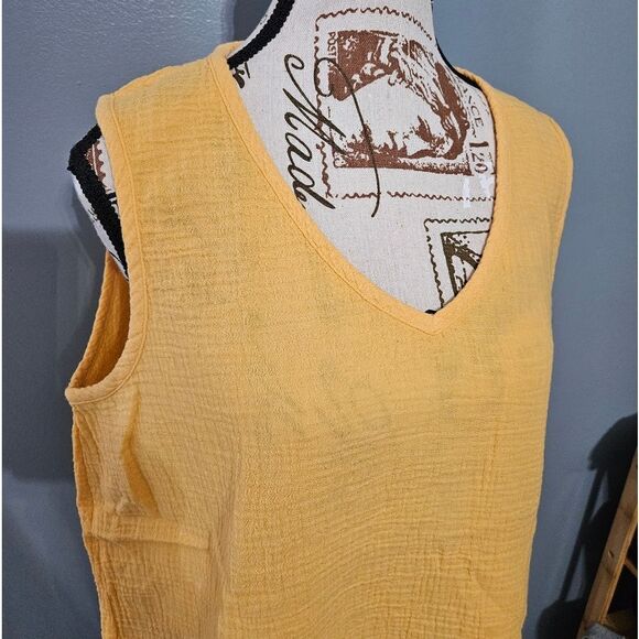 Hello Nite Los Angeles, Peachy/yellow Tank. Size Medium, NWT - Picture 2 of 7
